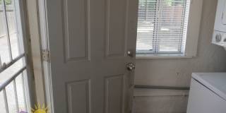 Cozy 2 Bed 1 Bath 728qft single family home in Oak Park Gallery 19