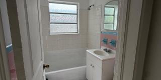 1929 Thomas St, Unit 1 Gallery 3