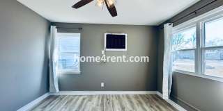 Two Bedroom Ranch Style Duplex Home in Grandview - Featuring Plenty of Natural Light, Fenced Yard, Faux Wood Floors with Refrigerator/Washer/Dryer Included! Gallery 6