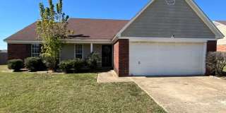 Renovated 3 Bedroom 2 Bath Home with 2 Car Garage for Rent!! Renovated 3 Bedroom 2 Bath Home with 2 Car Garage for Rent!! Gallery 1