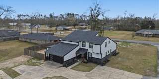 834 Koonce Gallery 1