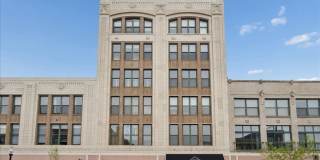 3151 N Lincoln Avenue Gallery 1