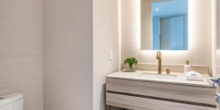 18975 E Collins Ave Gallery 32