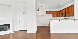 308 Island Way Gallery 17