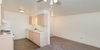 Summit Creek I Gallery 10