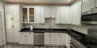 Room in 2 Bedroom Home at Avant Ave Gallery 29