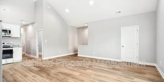 2015 E Maryland St Gallery 7