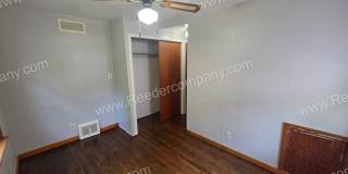 Spacious 2 bedroom 1 bathroom house Gallery 10