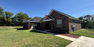 1702 Green Meadow Drive - B Gallery 1