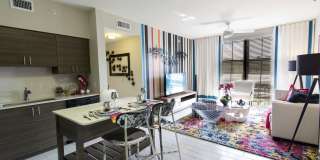 AMLI Dadeland Gallery 22