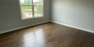 2 bed/ 2 bath Gallery 10