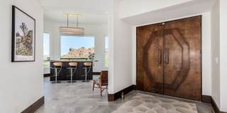 Stunning 7BR House in Camelback Canyon Gallery 4