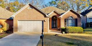 Convenient 3BR/2BA in Homewood Gallery 1