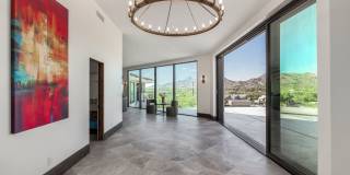 Stunning 7BR House in Camelback Canyon Gallery 5