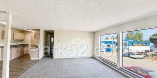 1/2 Off the First Full Month! 2nd Floor 2 Bedroom Spacious Apartment with Renovated Kitchen! Gallery 3