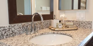 The Lincoln Scottsdale Gallery 22