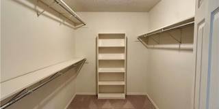 1826 N Glenbrook Place Gallery 7