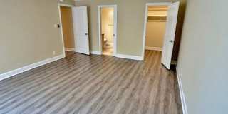 Laurelwood Gallery 26
