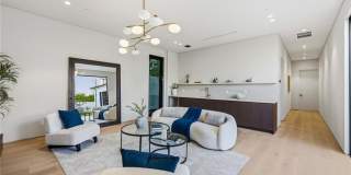 4900 Valjean Gallery 41