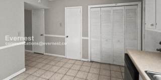 2463 Hampstead Drive Gallery 3