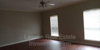 5721 S. Lakeshore Gallery 21