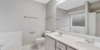 Beautiful 4 Bed 3 Bath in Andover School District! Gallery 21