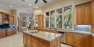 ***SEASONAL OR ANNUAL RENTAL***AQUALANE SHORES***STUNNING LUXURY RENTAL*** Gallery 12