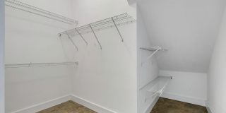 Modern Loft Near HCA & TMH With Lake Frontage Gallery 17