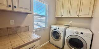 Charming 4 Bedroom Home in Springlake Gallery 45