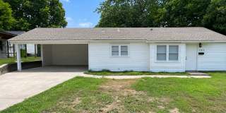 Large 5 bedroom, 2 bathroom home in Benton! Gallery 1