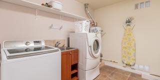 10719 W CAMELOT Circle Gallery 8