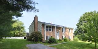 102 Roosevelt Road Gallery 3