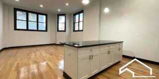 2842 West Augusta Ave. Gallery 10