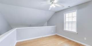 Single-family home in Kennesaw, GA near KSU, Town Center and Woodstock. Gallery 12