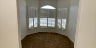 Beautiful 4 Bedroom and 2 Bath Home with Bonus Office Area Gallery 5