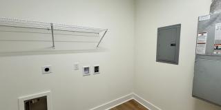THE CROWN AT CORNESTONE Gallery 13