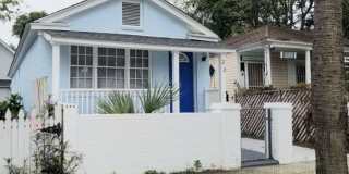 Available 8/1. Beautiful 3 BR/2 BA Home in the Heart of Downtown Charleston! Gallery 1