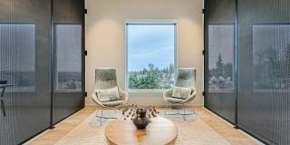 Knox at Lynnwood Gallery 46