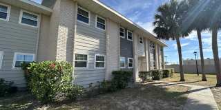 836 sky Lake Circle Gallery 1