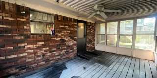 Union Schools-Peters Elementary, 4 bedroom, 2 bath, 2 car garage. Gallery 18