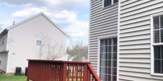 Multiple Applications Received! Beautiful Must See 3 Bedroom with Deck and Garage, minutes from Duke! Gallery 15