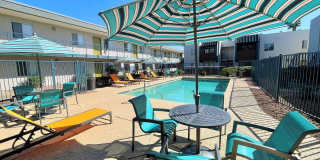 The Valencia Gallery 9