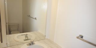 3 Bedroom/2.5 Bath Townhouse in Heart of UTC Gallery 11