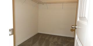 Spacious 4-Bedroom Home - Woodlands Gallery 13