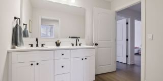 Model 3 Bedroom Town Home Gallery 33