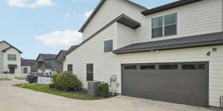 Townhomes at Princeton Meadows Gallery 26