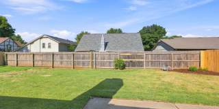 Charming 3 bed, 2 bath home in desirable Indian Springs area Gallery 27