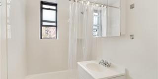 411 Bronx River Road Gallery 11