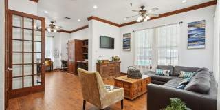 Escalante Gallery 28