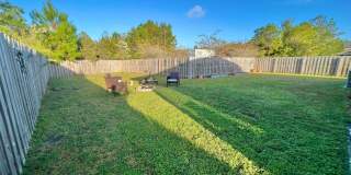 Beautiful 3 bedroom/ 2 bathroom home on the Northside- Pet Friendly!! Gallery 21